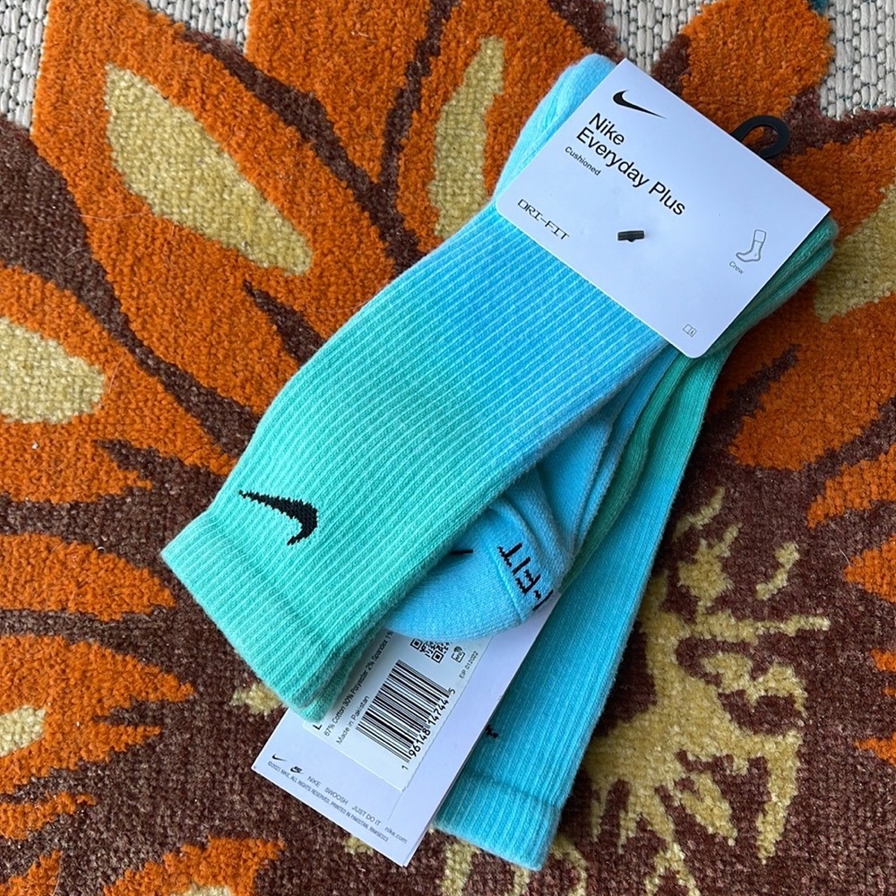 Nike Everyday Plus Cushioned Crew 2 pairs socks set Men’s
Men’s size 9-13 - Picture 12 of 16